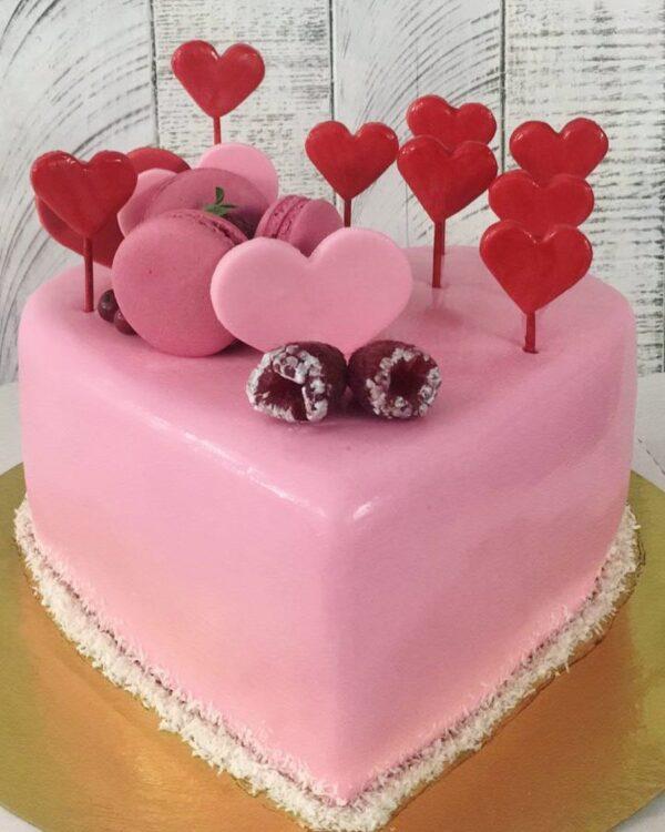 Торт для девочки сердечки